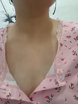 Emilyhomegirl1 online show from 12-19-25, 07:26