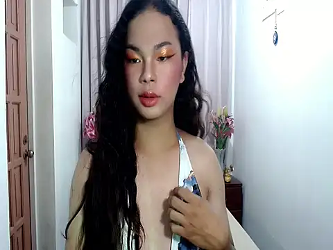 Shaneloveme online show from 12-17-25, 07:31