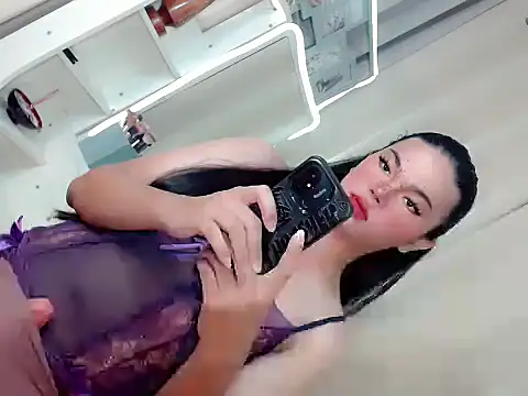 Snapshot of Shaneloveme chatting on 06-14-26, 10:01 Shaneloveme online show from 06-14-26, 10:01