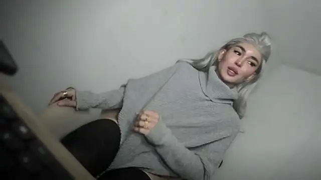 mxshemale ladyboy online show from 03-17-26, 07:28