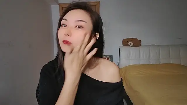 Snapshot of ViVian-Li chatting on 12-23-25, 01:25 ViVian-Li online show from 12-23-25, 01:25