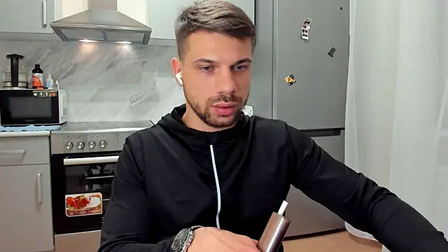 Tony Wolf online show from 02-12-26, 09:32