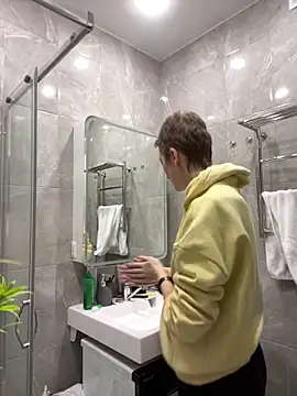 Sensual Flower online show from 02-12-26, 06:19