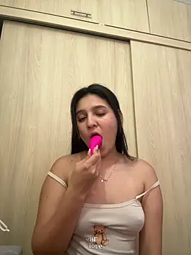 Camila sanchez25 online show from 02-04-26, 09:42