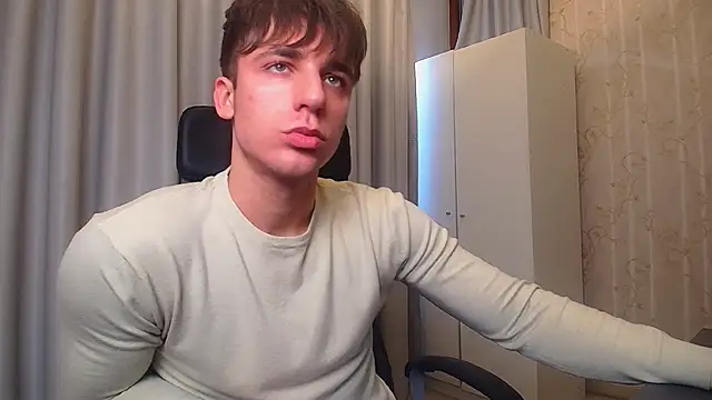 Snapshot of KellenWest chatting on 01-15-26, 10:20 KellenWest online show from 01-15-26, 10:20