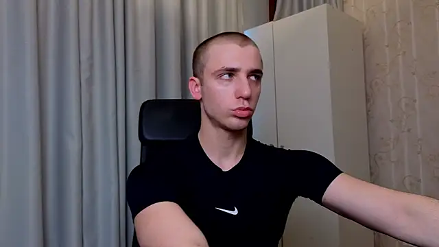 KellenWest online show from 04-06-26, 04:32