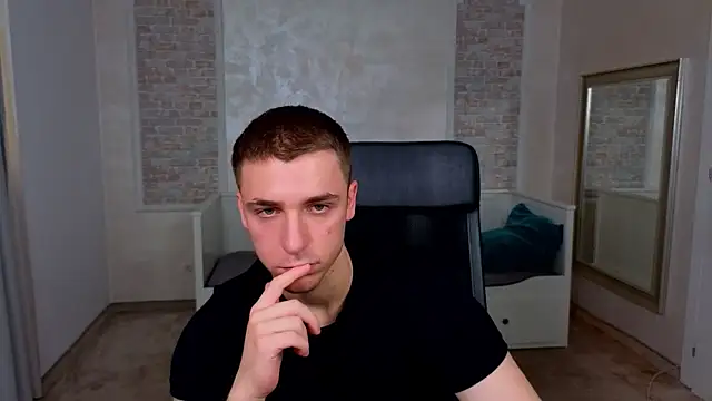 Snapshot of KellenWest chatting on 06-05-26, 04:19 KellenWest online show from 06-05-26, 04:19