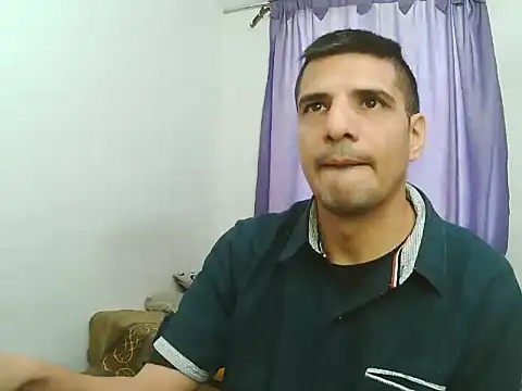 Adam Arango online show from 01-08-26, 03:14