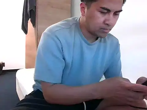 sweetpinoy2027 online show from 04-18-26, 12:20