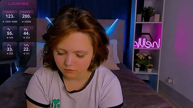 Mary Bryantt online show from 02-10-26, 01:21