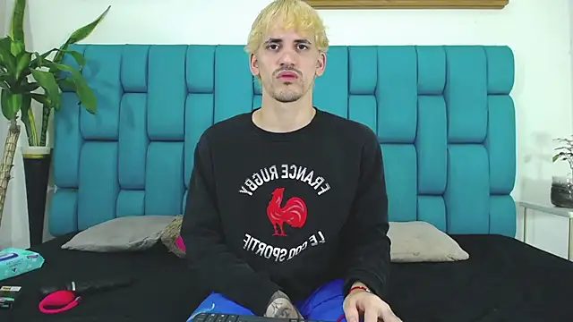 boy Dirty X online show from 06-27-26, 05:12