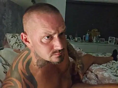 Snapshot of downndirty84 chatting on 05-20-26, 12:39 downndirty84 online show from 05-20-26, 12:39