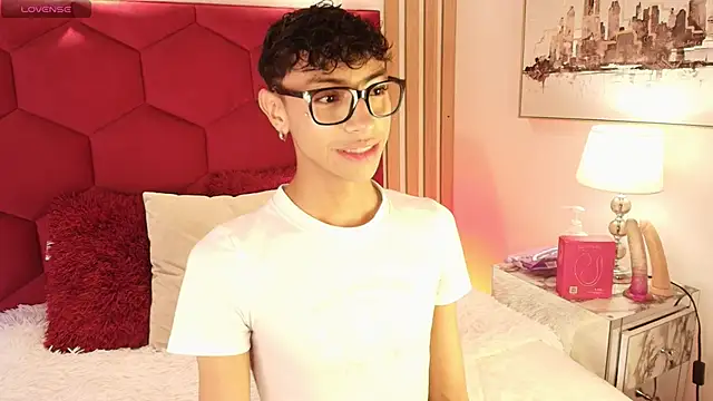 Owen JP online show from 04-12-26, 03:11