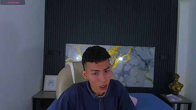 TaylerMiles online show from 01-13-26, 04:51