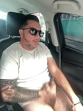 Diegohernan17 online show from 07-08-26, 06:34