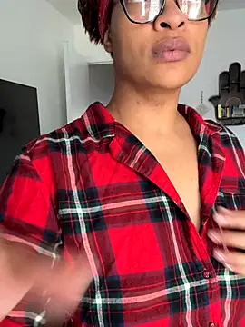 Snapshot of SweeTexasKyn chatting on 01-06-26, 06:33 SweeTexasKyn online show from 01-06-26, 06:33