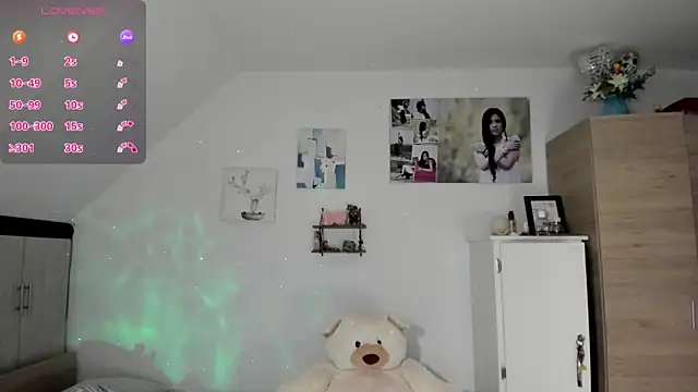 Snapshot of VEROSlen- chatting on 01-07-26, 01:35 VEROSlen- online show from 01-07-26, 01:35