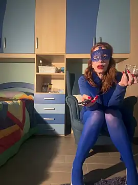 JessicaQueenFire online show from 03-06-26, 07:21