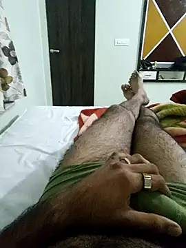 Tall7boy7 online show from 12-21-25, 01:13