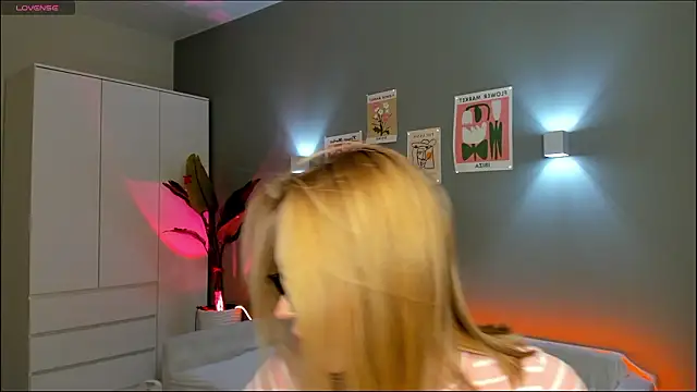 Snapshot of Aurelia_Voss chatting on 02-04-26, 07:53 Aurelia Voss online show from 02-04-26, 07:53