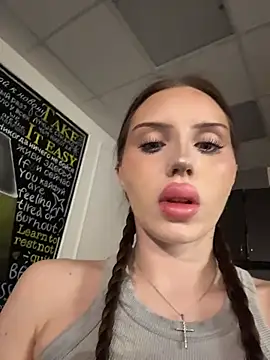 EfiMeyer online show from 01-10-26, 04:14