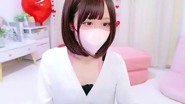 Snapshot of Nazuna_727 chatting on 02-15-26, 04:42 Nazuna 727 online show from 02-15-26, 04:42