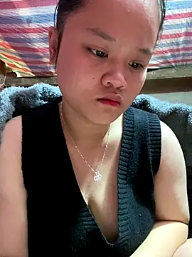 Thanhhuyen001 online show from 12-22-25, 04:42