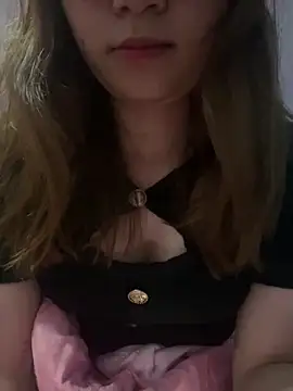 Snapshot of Thanhhuyen001 chatting on 06-09-26, 04:18 Thanhhuyen001 online show from 06-09-26, 04:18