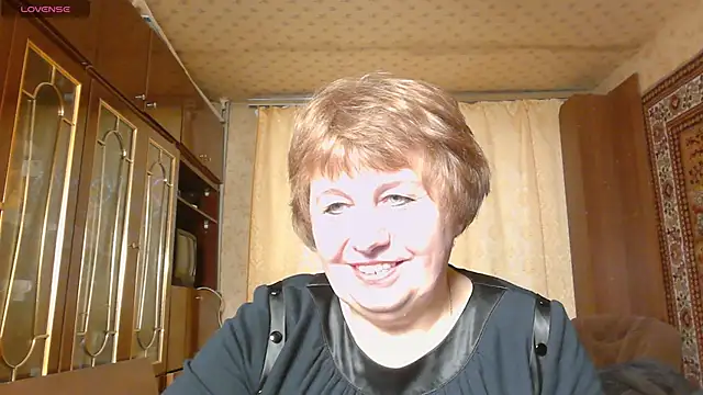 Snapshot of Casey_peach chatting on 01-13-26, 11:15 Casey peach online show from 01-13-26, 11:15