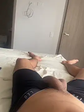 HotWhisper22 online show from 04-13-26, 07:41