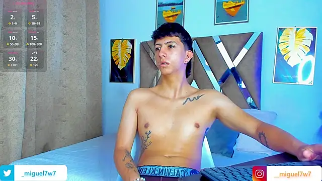 DaniiFoxx online show from 12-17-25, 12:22