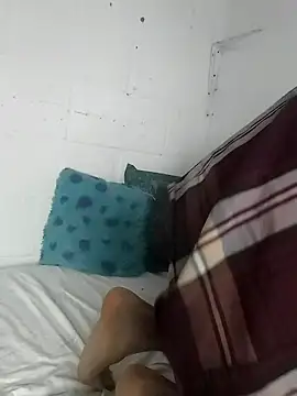 Snapshot of sk8-boy chatting on 01-12-26, 08:03 sk8-boy online show from 01-12-26, 08:03