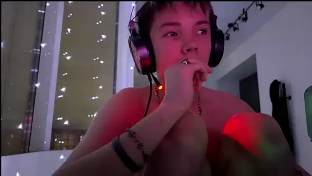 MilesSwanson online show from 12-19-25, 10:06