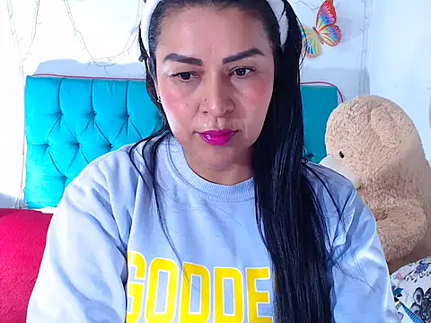 MarilynRoxy online show from 01-11-26, 04:28