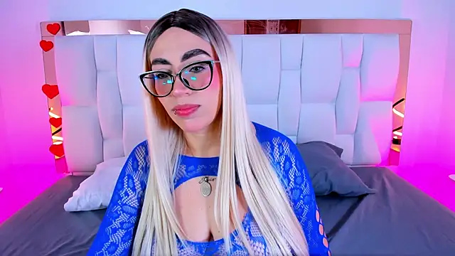 CamilleJuicy  online show from 07-06-26, 12:57