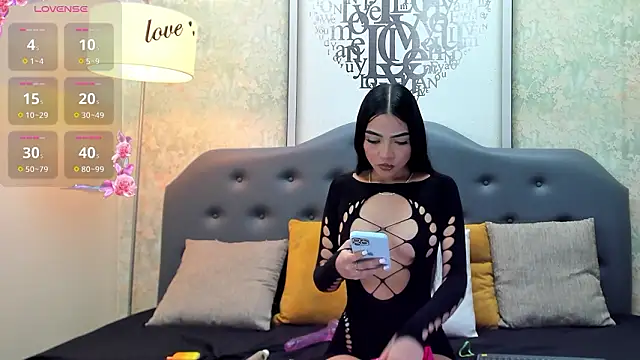 Iam charlotte69 online show from 02-01-26, 03:05