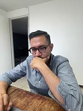 AdrianGarcia89 online show from 04-25-26, 12:46