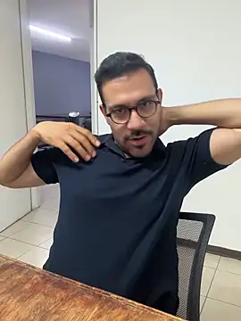 AdrianGarcia89 online show from 05-08-26, 01:11