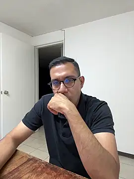 AdrianGarcia89 online show from 06-06-26, 02:27