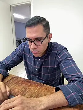AdrianGarcia89 online show from 06-10-26, 01:06