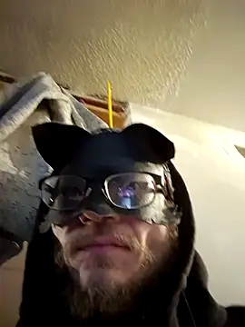 Sinuel online show from 12-19-25, 04:14