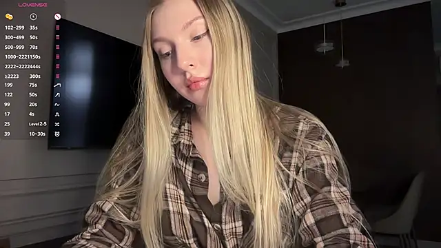 Snapshot of blondinkaa chatting on 05-08-26, 07:30 blondinkaa online show from 05-08-26, 07:30