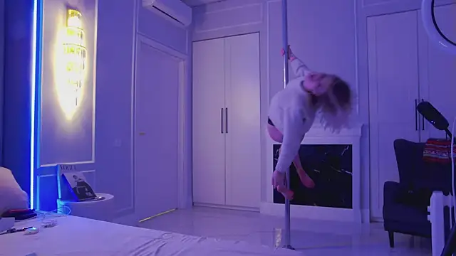 IvyBriggs online show from 01-09-26, 06:10