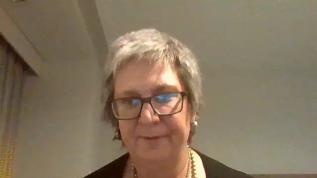 Snapshot of becky1111 chatting on 04-17-26, 01:19 becky1111 online show from 04-17-26, 01:19