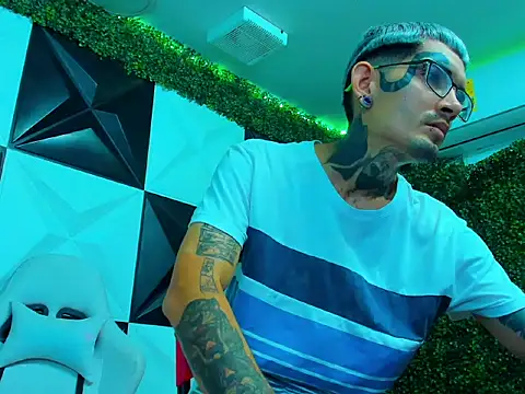 Boy tatto77 online show from 02-10-26, 05:50