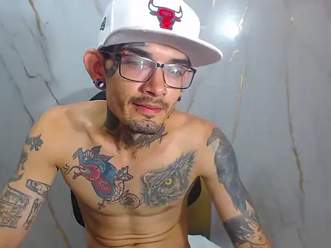 Boy tatto77 online show from 04-04-26, 04:59