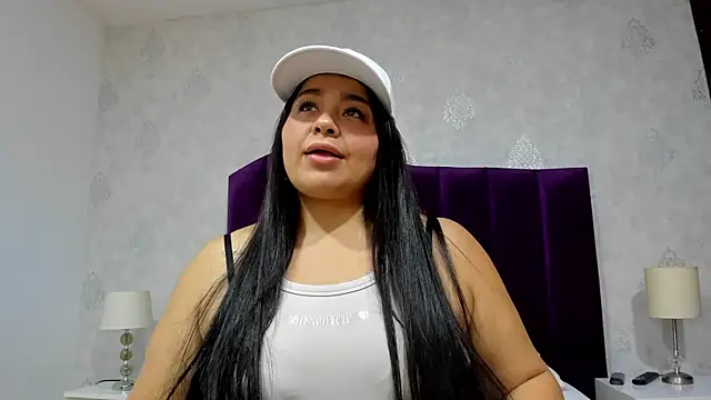 Snapshot of violet__rouse__ chatting on 01-13-26, 07:52 violet rouse online show from 01-13-26, 07:52