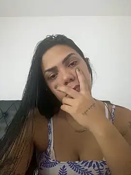 Nini  online show from 12-18-25, 05:41