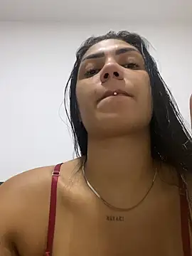 Nini  online show from 01-19-26, 01:48