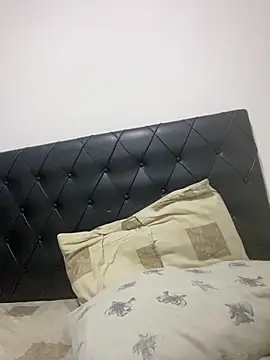 Nini  online show from 04-01-26, 09:23